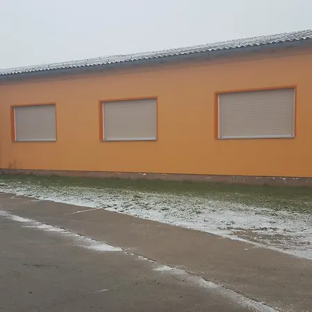 Gästepension - Elsterland Am Sport- Und Freizeitpark *