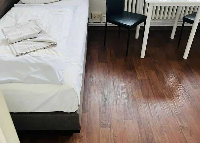 Gaestepension - Elsterland Am Sport- Und Freizeitpark Elster